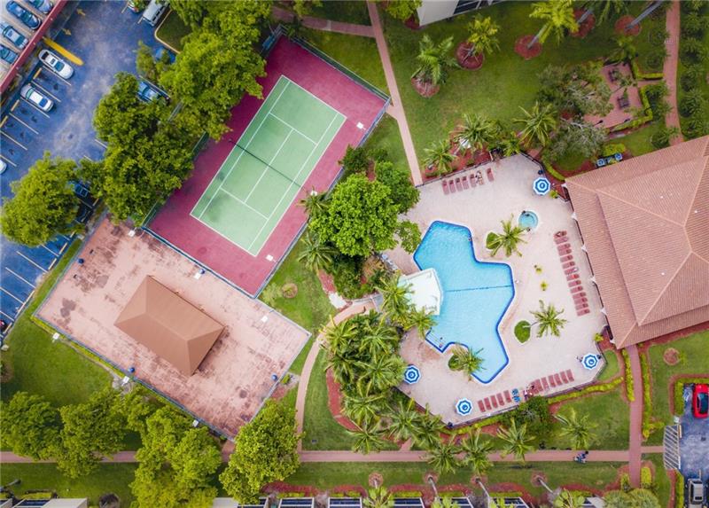 Image 9 of 13 For 19455 10 Ave  6-408