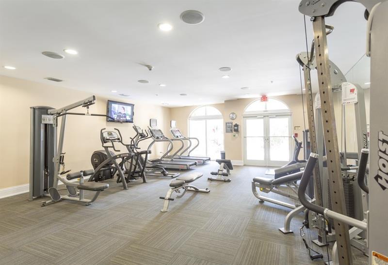 Image 15 of 20 For 9357 77 Ave  25-245