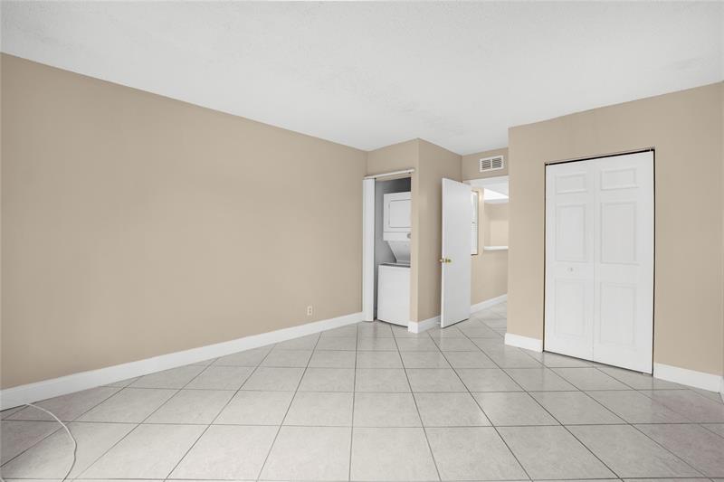 Image 11 of 13 For 6111 42nd Ct