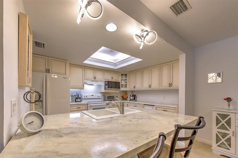 Image 12 of 55 For 4949 Highway A1a  82