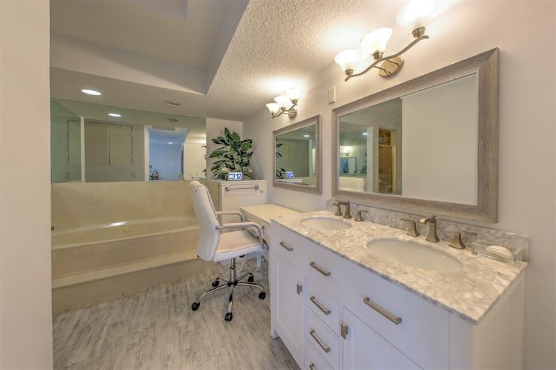 Image 39 of 55 For 4949 Highway A1a  82