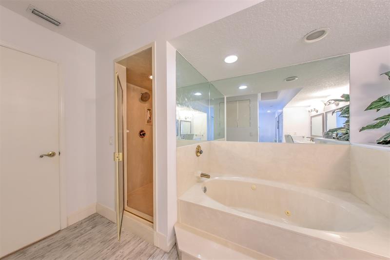 Image 40 of 55 For 4949 Highway A1a  82