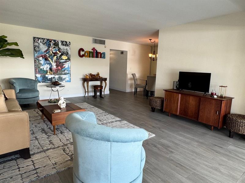 Image 10 of 46 For 3051 47th Ct  308