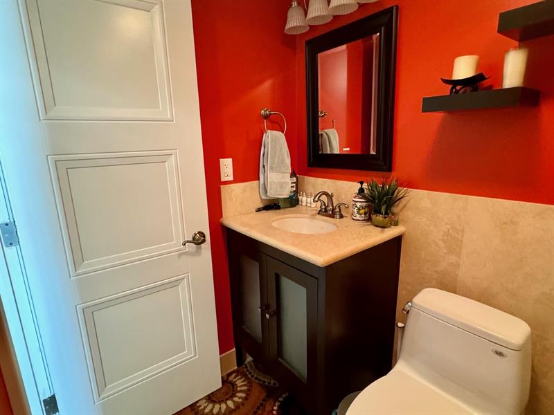 Image 18 of 46 For 3051 47th Ct  308