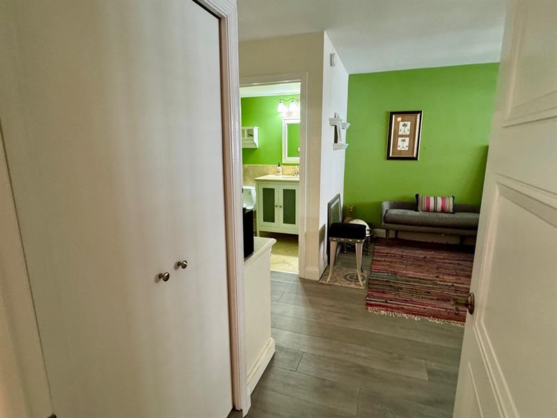 Image 22 of 46 For 3051 47th Ct  308