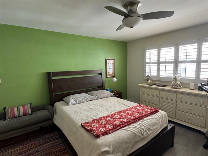 Image 24 of 46 For 3051 47th Ct  308