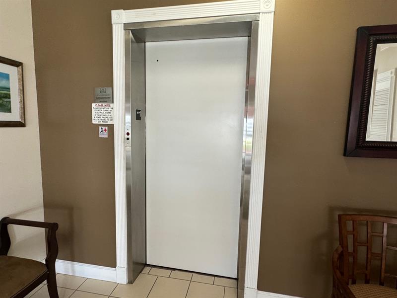 Image 33 of 46 For 3051 47th Ct  308