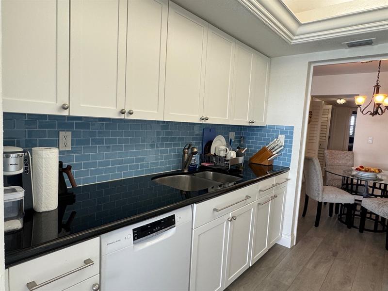 Image 4 of 46 For 3051 47th Ct  308