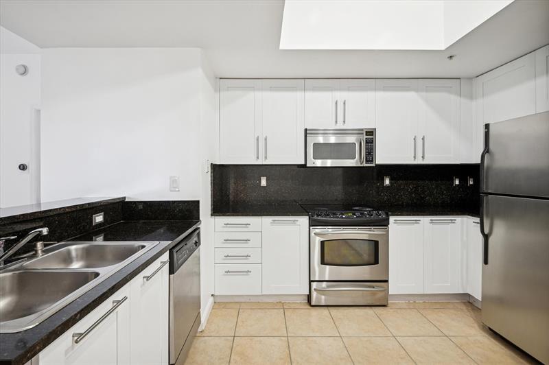 Image 10 of 42 For 511 5th Ave  919