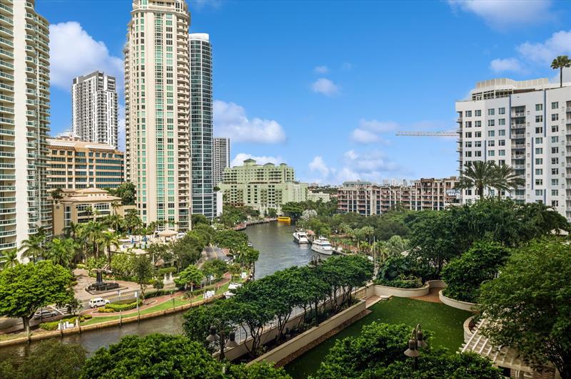 Image 3 of 42 For 511 5th Ave  919