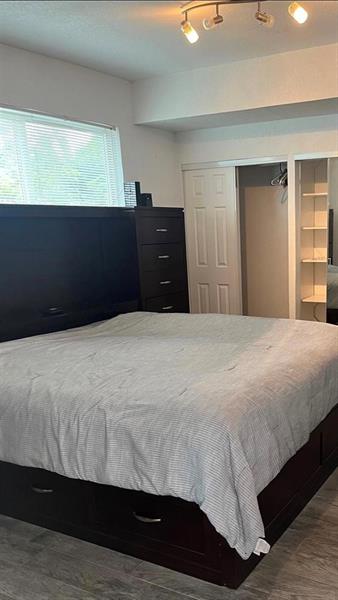 Image 3 of 5 For 2001 Park Rd