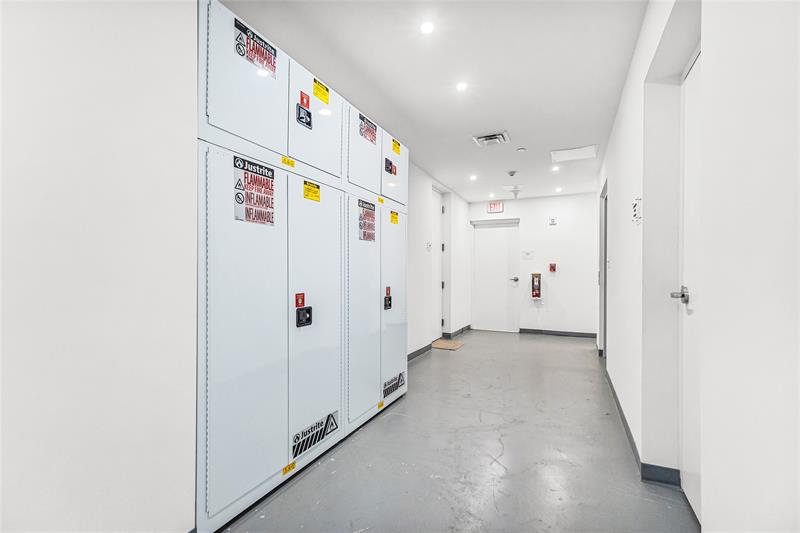 Image 42 of 53 For 920 Intracoastal Dr  1502