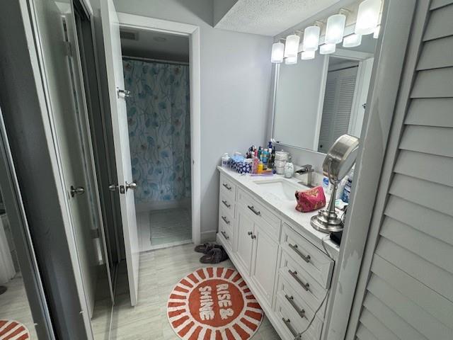 Image 13 of 21 For 8002 Lagos De Campo Blvd  B-306