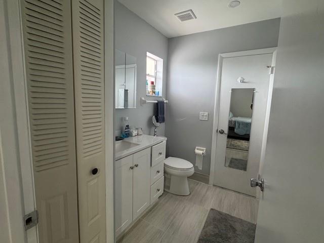 Image 19 of 21 For 8002 Lagos De Campo Blvd  B-306
