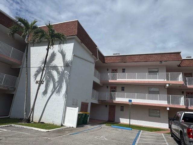 Image 3 of 21 For 8002 Lagos De Campo Blvd  B-306