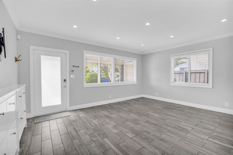 Image 15 of 44 For 915 31st Rd  