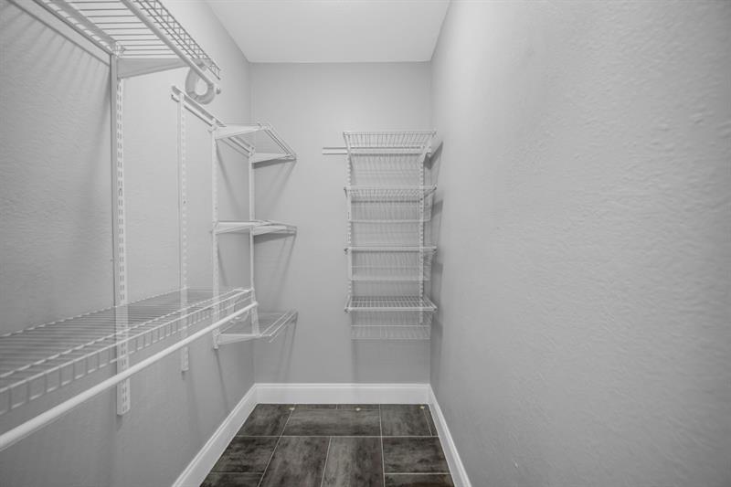 Image 19 of 44 For 915 31st Rd  