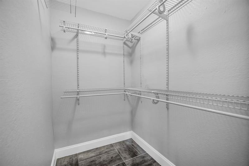 Image 20 of 44 For 915 31st Rd  