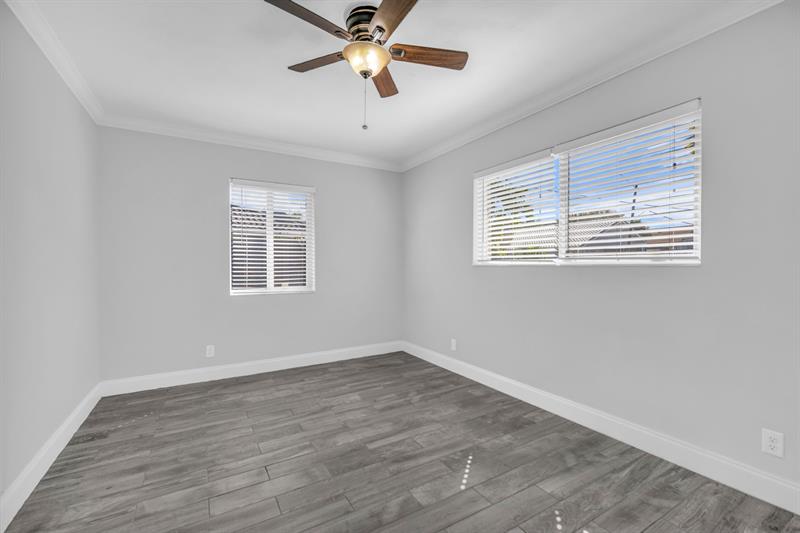 Image 22 of 44 For 915 31st Rd  