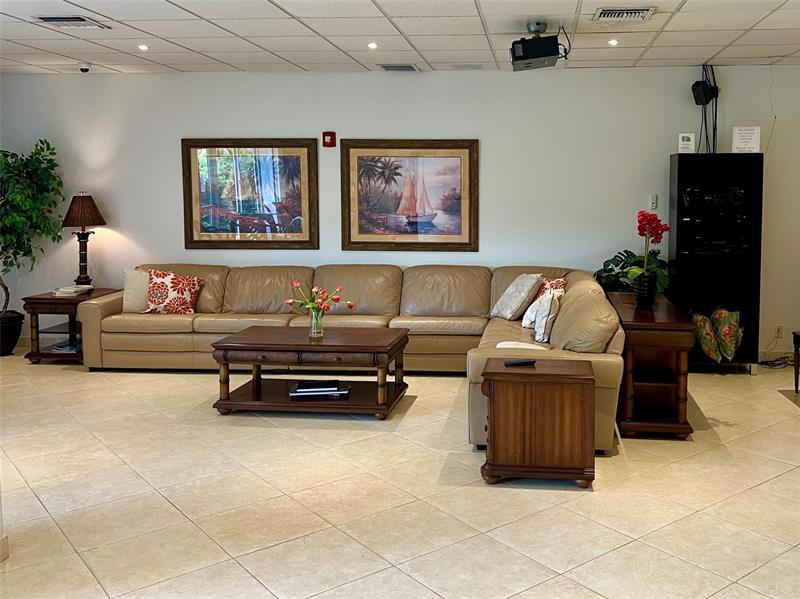 Image 24 of 36 For 800 20th Ave  203