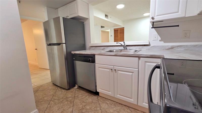Image 15 of 47 For 1350 3rd Ave  108