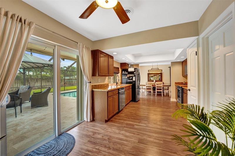 Image 18 of 33 For 5541 2nd Ct  