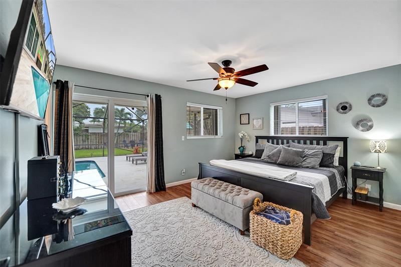 Image 19 of 33 For 5541 2nd Ct  