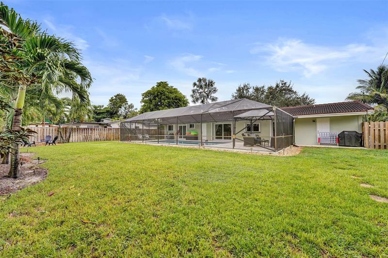 Image 5 of 33 For 5541 2nd Ct  