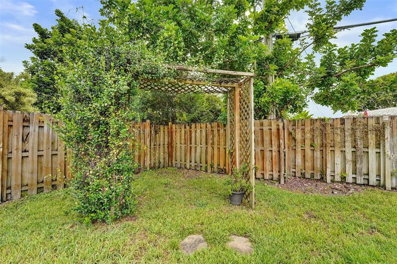 Image 6 of 33 For 5541 2nd Ct  