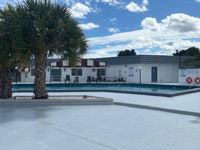 Image 5 of 10 For 115 202 Terrace  M-21