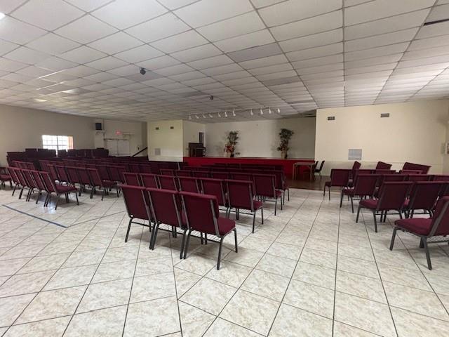 Image 7 of 10 For 115 202 Terrace  M-21