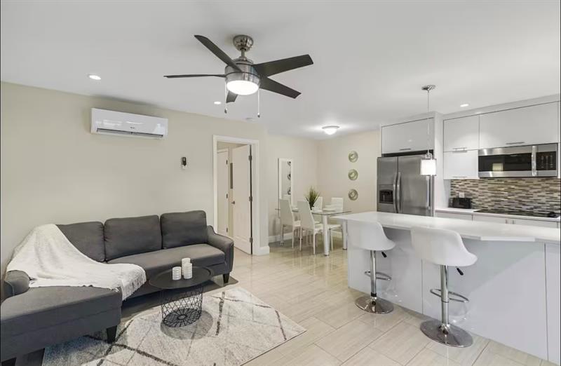 Image 11 of 16 For 320 15th Ave  2