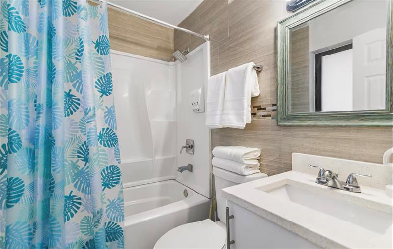 Image 15 of 16 For 320 15th Ave  2