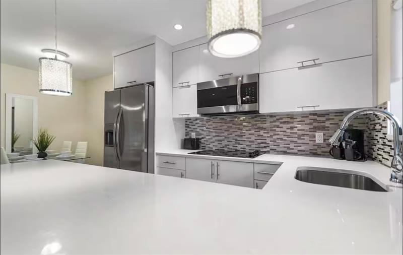 Image 6 of 16 For 320 15th Ave  2