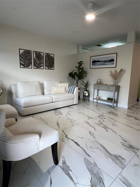 Details for 900 10th Ter  S20, Hallandale Beach, FL 33009