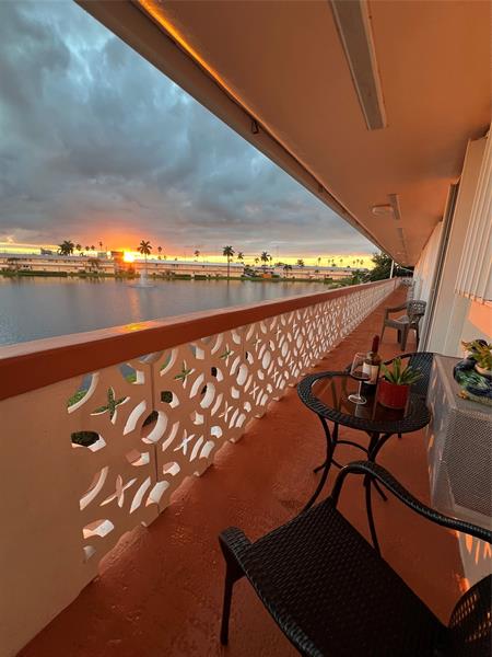 Image 13 of 16 For 900 10th Ter  S20