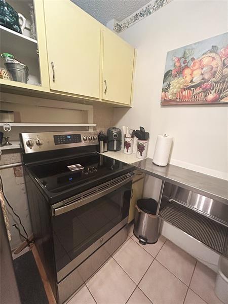 Image 9 of 16 For 900 10th Ter  S20