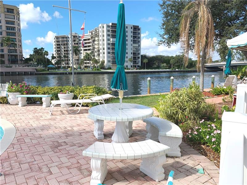 Image 18 of 63 For 1201 Riverside Dr  12b