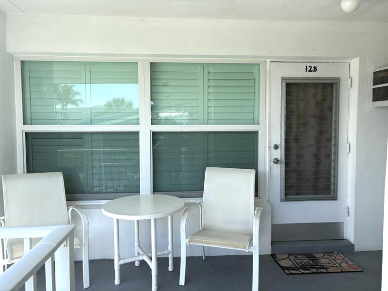 Image 36 of 63 For 1201 Riverside Dr  12b