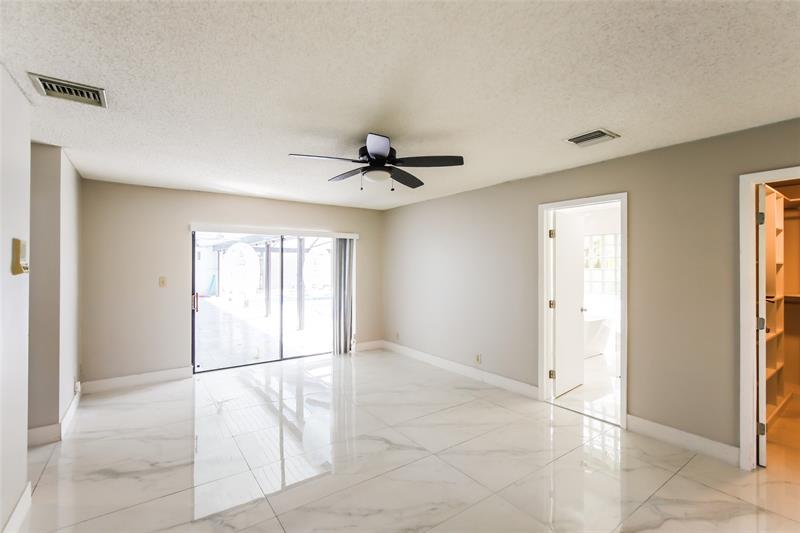 Image 12 of 18 For 9468 2nd St  