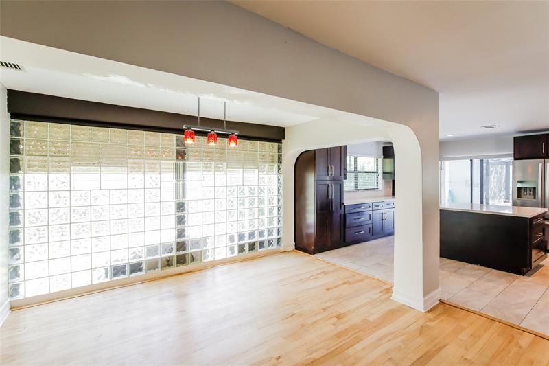 Image 7 of 18 For 9468 2nd St  