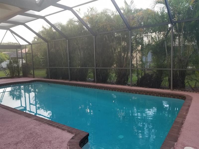 Image 4 of 22 For 4115 70th Way
