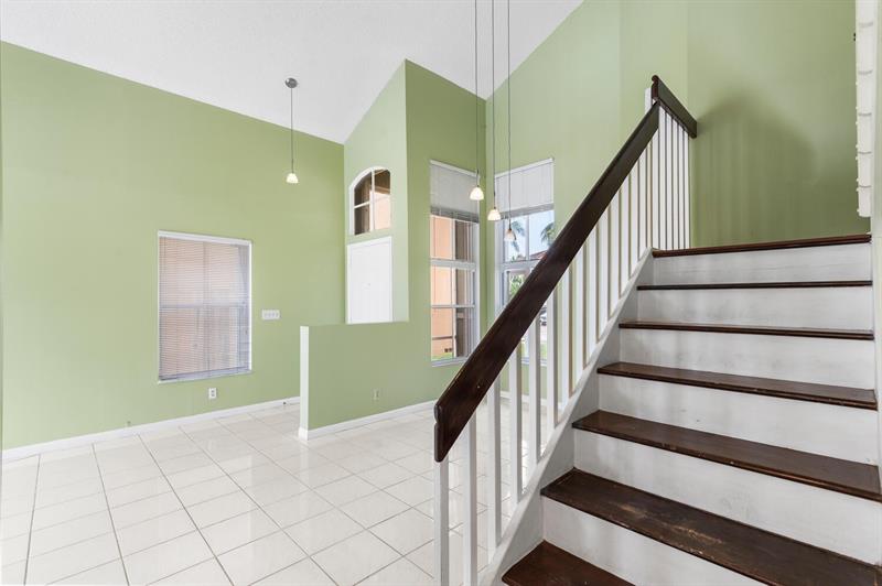 Image 25 of 30 For 3138 Buena Vista Dr