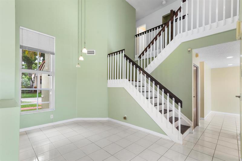Image 28 of 30 For 3138 Buena Vista Dr