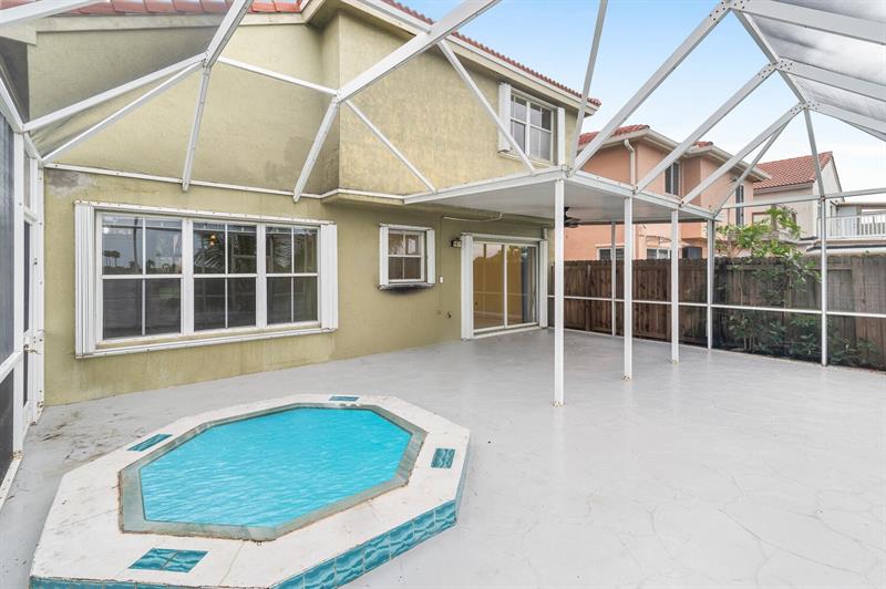 Image 7 of 30 For 3138 Buena Vista Dr