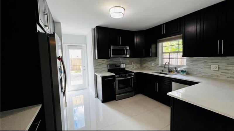 Image 14 of 65 For 732 2nd Ct  