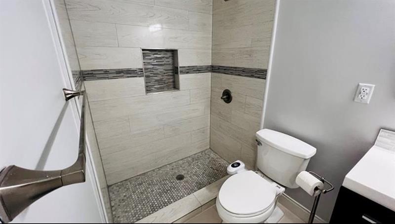 Image 18 of 65 For 732 2nd Ct  