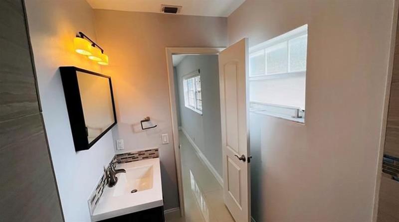 Image 27 of 65 For 732 2nd Ct  