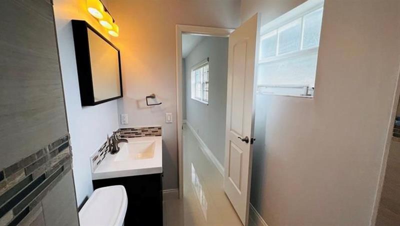 Image 30 of 65 For 732 2nd Ct  