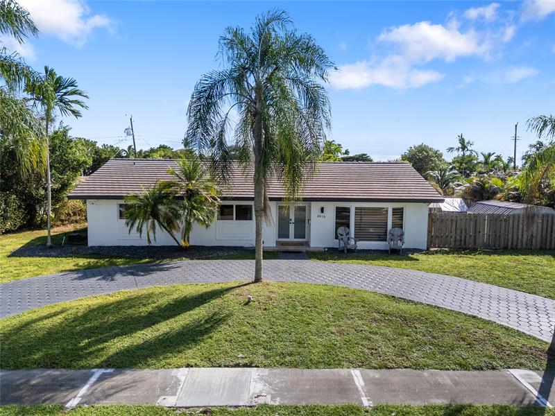 Details for 4916 Buchanan St, Hollywood, FL 33021